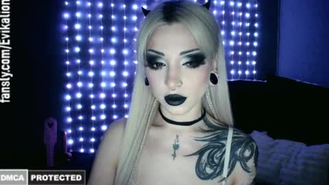 Eva online show from 04-28-26, 02:27