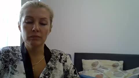 6siren online show from 10-08-25, 08:34
