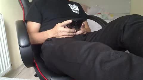 Snapshot of 77777_20225 chatting on 10-15-25, 11:32 77777 bigmax online show from 10-15-25, 11:32