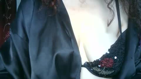 Lilu online show from 05-05-26, 10:01