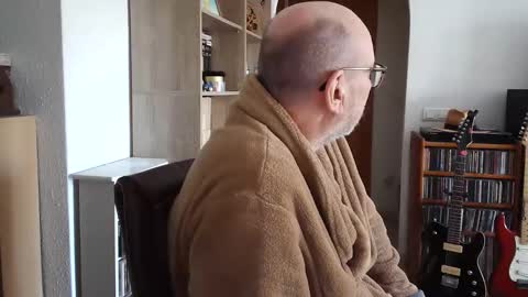  Papi  online show from 02-28-25, 11:25