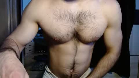 Snapshot of 8000zuerich chatting on 04-25-26, 06:16 Nicolas online show from 04-25-26, 06:16