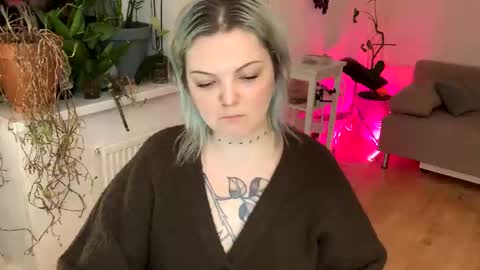 Ivy online show from 02-13-25, 04:07