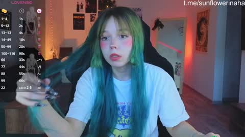 Snapshot of 819sunflowerinahat2016 chatting on 12-15-24, 05:45 Cornelia and Dante online show from 12-15-24, 05:45