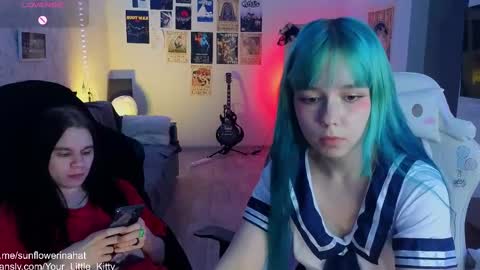 Snapshot of 819sunflowerinahat2016 chatting on 03-09-25, 07:48 Cornelia and Dante online show from 03-09-25, 07:48