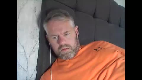 81jonnyx online show from 10-18-25, 11:44