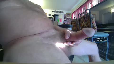 Snapshot of 86406stud chatting on 01-13-25, 10:35 86406stud online show from 01-13-25, 10:35