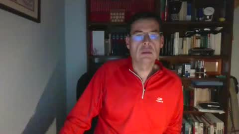 Snapshot of 8age chatting on 12-16-24, 11:07 8age online show from 12-16-24, 11:07