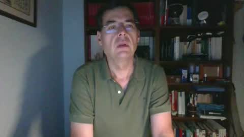 Snapshot of 8age chatting on 09-17-25, 09:16 8age online show from 09-17-25, 09:16