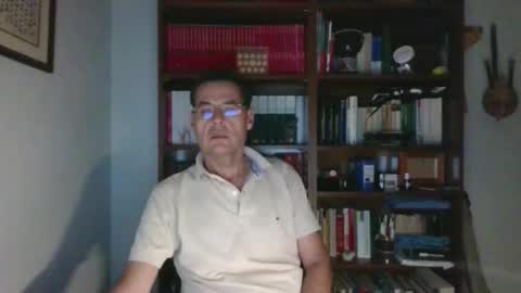 Snapshot of 8age chatting on 09-21-25, 09:38 8age online show from 09-21-25, 09:38