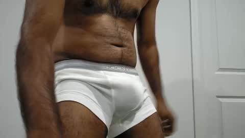 Snapshot of 8inch_desi chatting on 03-20-26, 01:54 8inch_desi online show from 03-20-26, 01:54