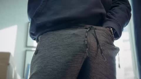 8incher NYC online show from 11-06-25, 07:26