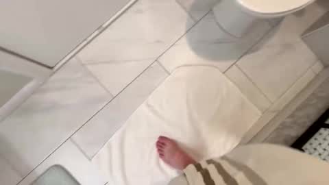 8inutn online show from 10-22-25, 12:55