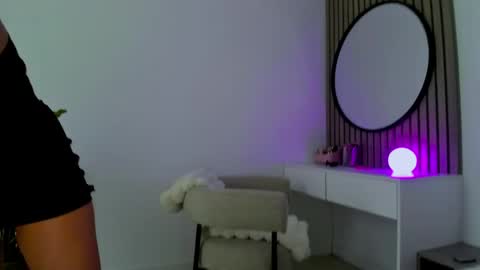 8selene online show from 05-20-26, 10:54