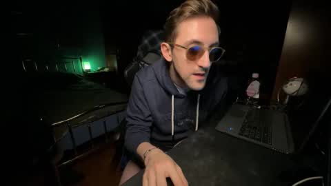 91stefisexy91 online show from 12-19-25, 07:43