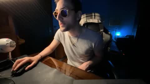 91stefisexy91 online show from 02-06-26, 09:29