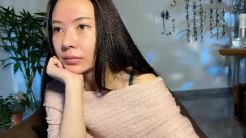 Snapshot of 9567gigi chatting on 04-08-26, 06:02 lily online show from 04-08-26, 06:02