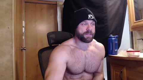 Snapshot of 9fat_inches chatting on 01-25-25, 07:39 9 fat inches online show from 01-25-25, 07:39