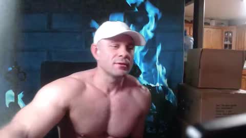 Snapshot of 9fat_inches chatting on 03-19-26, 05:33 9 fat inches online show from 03-19-26, 05:33