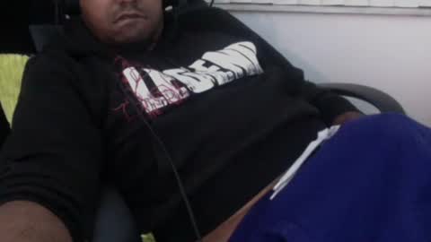 Snapshot of 9inchhammer chatting on 01-27-25, 11:33 9inchhammer online show from 01-27-25, 11:33