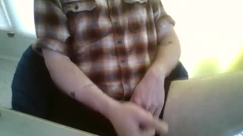 Snapshot of 9inchmenace chatting on 05-13-26, 12:35 9inchmenace online show from 05-13-26, 12:35
