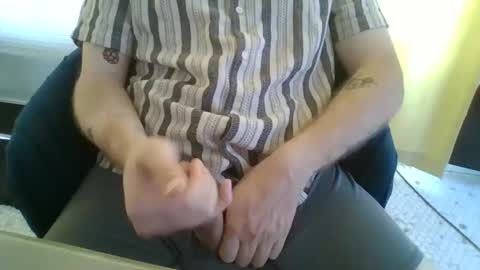 Snapshot of 9inchmenace chatting on 05-25-26, 02:23 9inchmenace online show from 05-25-26, 02:23