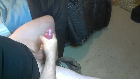 Snapshot of 9nchsmithereen chatting on 09-24-25, 07:33 Sebastian Smithers online show from 09-24-25, 07:33