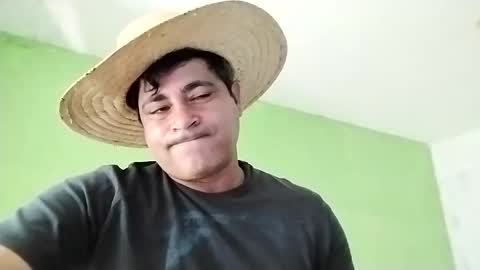 9vinhocamshow online show from 12-27-24, 11:39