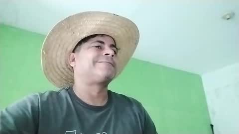 9vinhocamshow online show from 01-31-25, 11:35