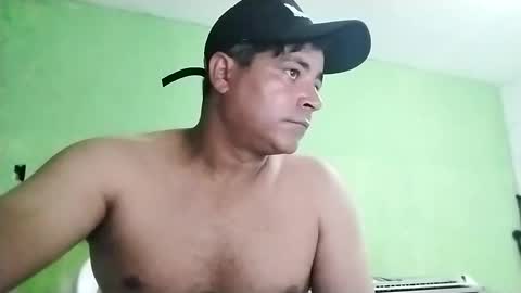 9vinhocamshow online show from 02-15-25, 09:37