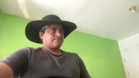 9vinhocamshow online show from 11-29-25, 12:19