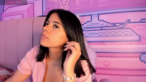 Alice  online show from 10-20-25, 03:18