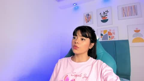 Snapshot of _18alice chatting on 04-21-26, 01:42 Alice online show from 04-21-26, 01:42