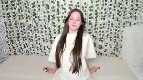 EMILY AND  MARCUS online show from 02-17-25, 04:31