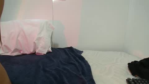 abby 3 online show from 09-30-25, 07:41