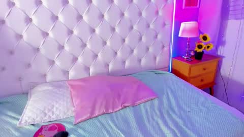 Abril  online show from 12-11-24, 11:00