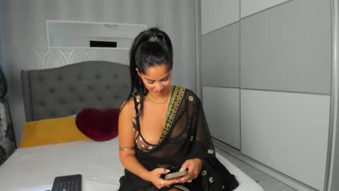 Snapshot of _adelle chatting on 09-20-25, 11:44 Adelle online show from 09-20-25, 11:44