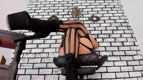 Aida online show from 09-23-25, 01:52