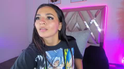 Snapshot of _akira22 chatting on 09-29-25, 12:10 Akira online show from 09-29-25, 12:10