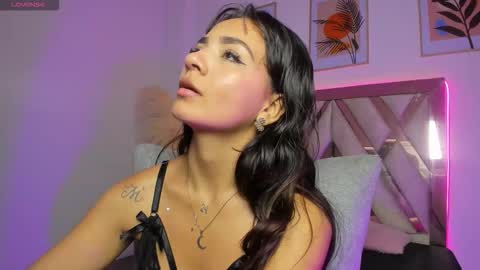 Snapshot of _akira22 chatting on 10-13-25, 12:27 Akira online show from 10-13-25, 12:27