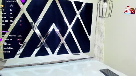 Snapshot of _alaia_collway_ chatting on 12-23-24, 03:12 Alaia online show from 12-23-24, 03:12