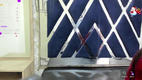 Snapshot of _alaia_collway_ chatting on 12-24-24, 12:00 Alaia online show from 12-24-24, 12:00