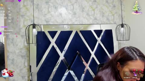Snapshot of _alaia_collway_ chatting on 12-29-24, 12:01 Alaia online show from 12-29-24, 12:01