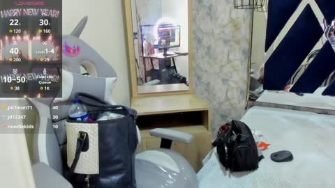 Snapshot of _alaia_collway_ chatting on 01-04-25, 02:56 Alaia online show from 01-04-25, 02:56
