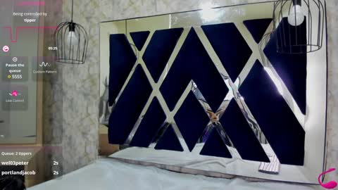Snapshot of _alaia_collway_ chatting on 01-16-25, 02:51 Alaia online show from 01-16-25, 02:51