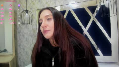 Snapshot of _alaia_collway_ chatting on 01-21-25, 11:56 Alaia online show from 01-21-25, 11:56