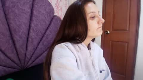 Snapshot of _alaia_collway_ chatting on 10-09-25, 11:41 Alaia online show from 10-09-25, 11:41