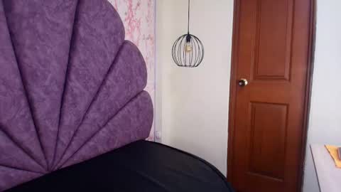 Snapshot of _alaia_collway_ chatting on 10-16-25, 11:55 Alaia online show from 10-16-25, 11:55