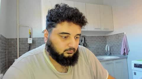 Snapshot of _alan_bear_ chatting on 01-13-25, 08:05 Alan online show from 01-13-25, 08:05