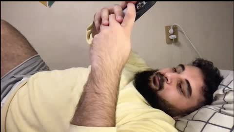 Snapshot of _alan_bear_ chatting on 09-30-25, 07:30 Alan online show from 09-30-25, 07:30